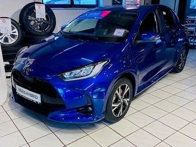 Neu Toyota Yaris Hybrid 116 PS (85 kW) 2025 Blau Limousine