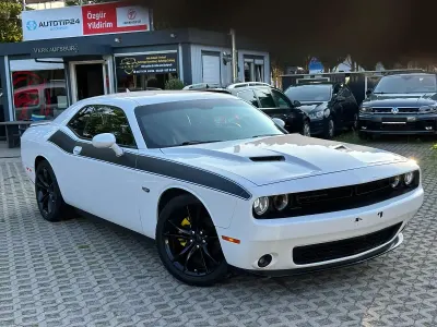 Gebraucht Dodge Challenger 377 PS (277 kW) 2016 Weiß Coupé