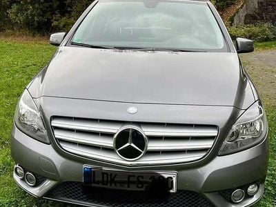 Mercedes B200
