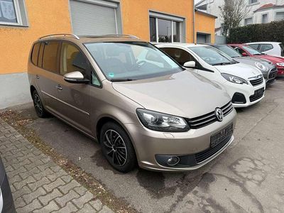 Titanium beige metallic Gebraucht 2012 VW Touran Highline Van / Kleinbus | 6.600 € (Guter Preis)
