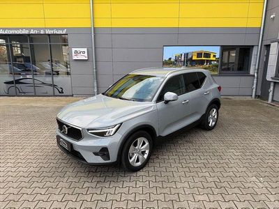 Grau Gebraucht 2023 Volvo XC40 Core SUV | 29.990 € (Fairer Preis)