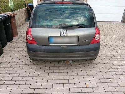 Gebraucht Renault Clio II 75 PS (55 kW) 2002 Grau Kleinwagen