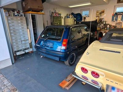 Second-hand Renault R5 LE 95 CP (69 kW) 1990 Albastru Hatchback