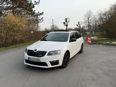 Gebraucht Skoda Octavia RS 184 PS (135 kW) 2014 Weiß Kleinwagen