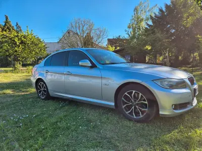 Usata BMW 325 218 CV (160 kW) 2010 Argento Berlina