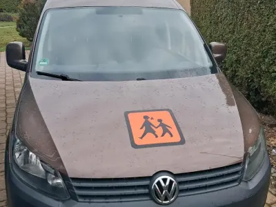 Gebraucht VW Caddy 97 PS (71 kW) 2011 Braun Van / Kleinbus