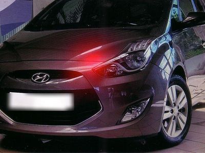 Braun Gebraucht 2015 Hyundai ix20 Style Kleinwagen | 9.355 € (Fairer Preis)