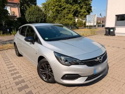 Gebraucht Opel Astra 110 PS (80 kW) 2020 Silber Limousine