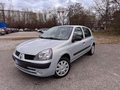 Gebraucht Renault Clio II 75 PS (55 kW) 2004 Silber Limousine