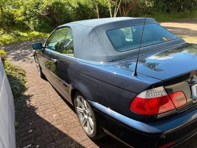 Używany BMW 325 Sport Line 192 KM (141 kW) 2004 Niebieski Kabriolet
