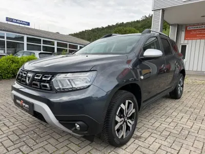 Gebraucht Dacia Duster Prestige 116 PS (85 kW) 2022 Grün SUV