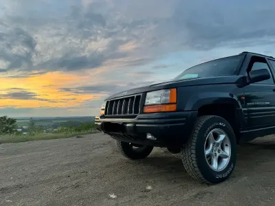 Usata Jeep Grand Cherokee 241 CV (177 kW) 1998 Nero SUV