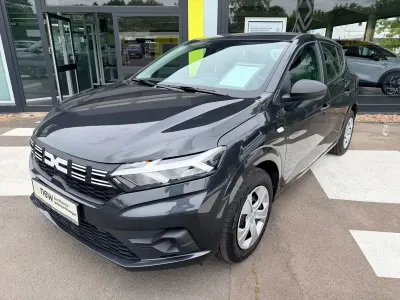 Gebraucht Dacia Sandero Essentiel 91 PS (66 kW) 2023 Grau Kleinwagen