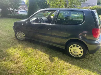 Gebraucht VW Polo Basis 75 PS (55 kW) 2000 Grau Limousine