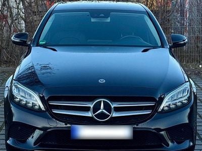 Gebraucht Mercedes C180 156 PS (114 kW) 2018 Schwarz Limousine