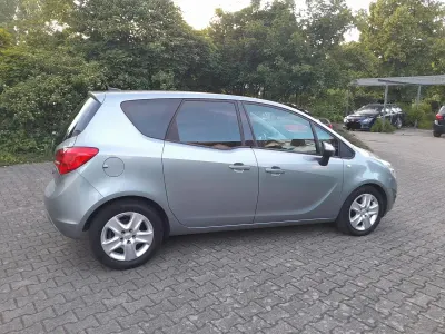 Gebraucht Ford Fiesta 85 PS (62 kW) 2011 Grau Kleinwagen