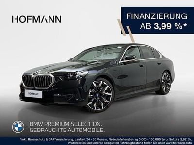 Gebraucht BMW 550e Comfort Edition 510 PS (375 kW) 2024 Saphirschwarz metallic Limousine
