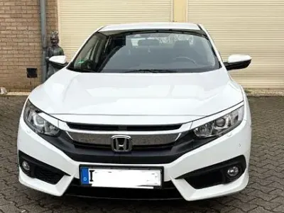 Gebraucht Honda Civic Prestige 182 PS (133 kW) 2018 Weiß Limousine