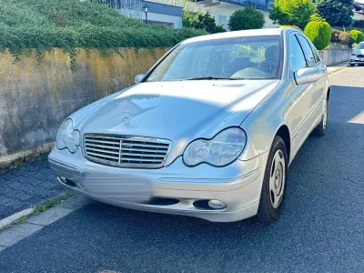 Gebraucht Mercedes C200 163 PS (119 kW) 2001 Grau Limousine