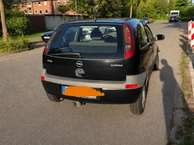 Gebraucht Opel Corsa 58 PS (42 kW) 2001 Schwarz Kleinwagen