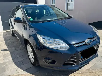 Usata Ford Focus 125 CV (91 kW) 2012 Blu Berlina