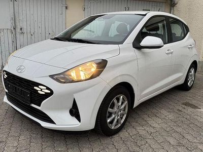 Gebraucht Hyundai i10 Select 63 PS (46 kW) 2024 Weiß Kleinwagen