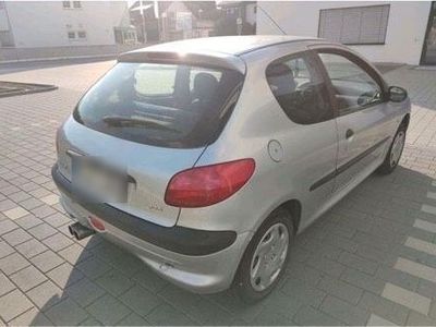 gebraucht Peugeot 206 1.1 mit wenig Kilometer