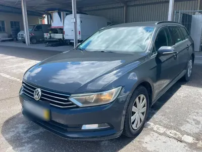 Gebraucht VW Passat 150 PS (110 kW) 2016 Grau Kombi