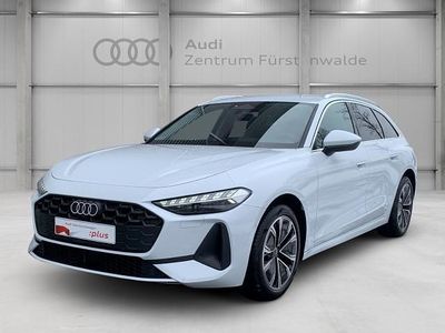 Gebraucht Audi A5 Sport 204 PS (150 kW) 2025 Gletscherweiß metallic Kombi