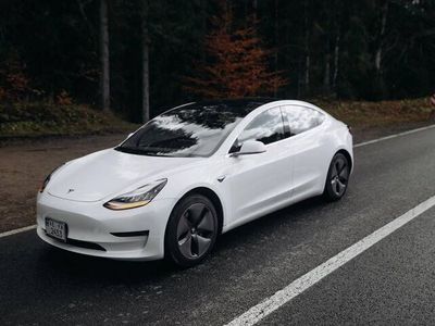 gebraucht Tesla Model 3 