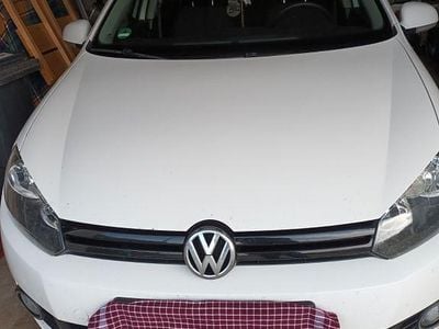 Gebraucht VW Golf VII Comfortline 105 PS (77 kW) 2013 Weiß Kombi