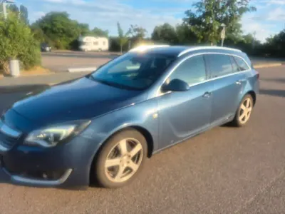 Gebraucht Opel Insignia 170 PS (125 kW) 2016 Blau Kombi