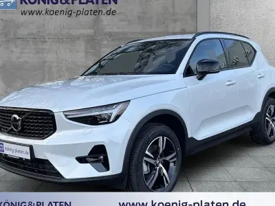 Nuova Volvo XC40 Plus 197 CV (144 kW) 2025 Bianco SUV