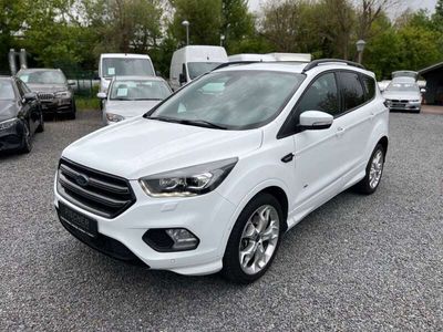 gebraucht Ford Kuga ST-Line+AUTOM+NAVI+XENON+PANOR+AHK+AWD