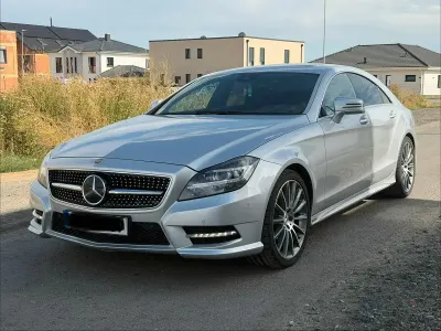 Gebraucht Mercedes CLS350 AMG line 265 PS (194 kW) 2012 Silber Coupé