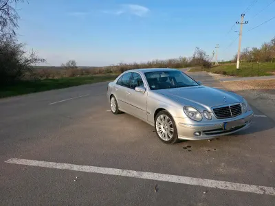 Brugt Mercedes E320 224 HK (164 kW) 2006 Sølv Hatchback