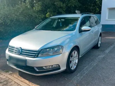 Gebraucht VW Passat 140 PS (102 kW) 2012 Silber Kombi
