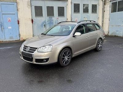 Gebraucht VW Golf VI 122 PS (89 kW) 2010 Weiß Kleinwagen