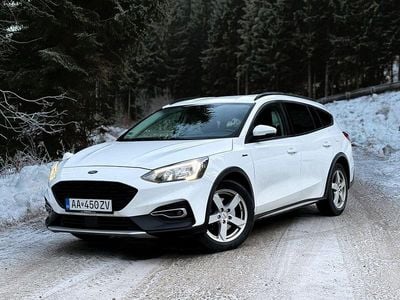 Weiß Gebraucht 2020 Ford Focus Active X Limousine | 8.900 € (Guter Preis)