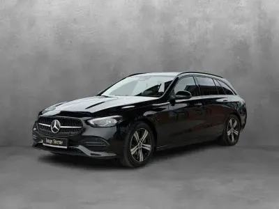 Gebraucht Mercedes C200 Avantgarde 163 PS (119 kW) 2023 Schwarz uni Kombi