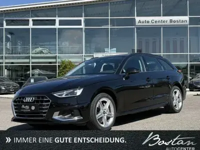 Gebraucht Audi A4 Advanced 204 PS (150 kW) 2022 Schwarz (metallic) Kombi