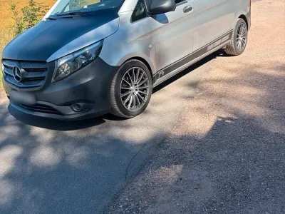 Gebraucht Mercedes Vito 163 PS (119 kW) 2019 Silber Van