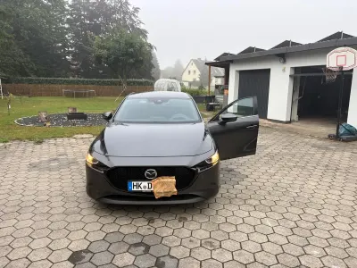 Gebraucht Mazda 3 Selection 150 PS (110 kW) 2022 Grau Limousine