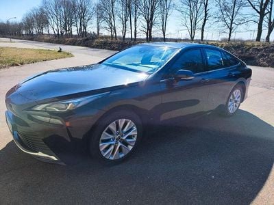Schwarz Gebraucht 2021 Toyota Mirai Advance Limousine | 9.150 €