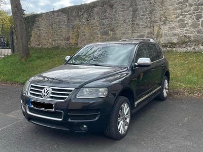 Second-hand VW Touareg Individual 312 CP (229 kW) 2006 Negru SUV