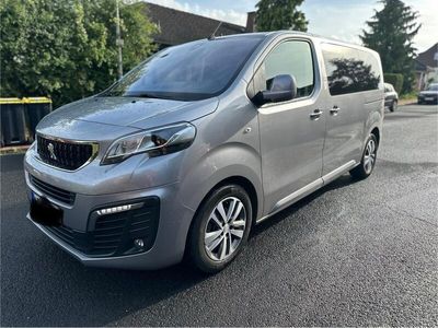 Peugeot Traveller