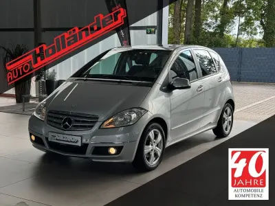 Gebraucht Mercedes A160 Avantgarde 95 PS (69 kW) 2012 Silber Limousine