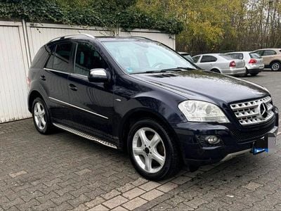 Usado Mercedes ML300 204 HP (150 kW) 2010 Azul SUV