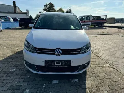 Gebraucht VW Touran Life 150 PS (110 kW) 2014 Weiß Van / Kleinbus