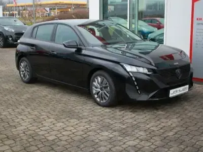 Gebraucht Peugeot 308 Active 110 PS (80 kW) 2023 Schwarz Limousine